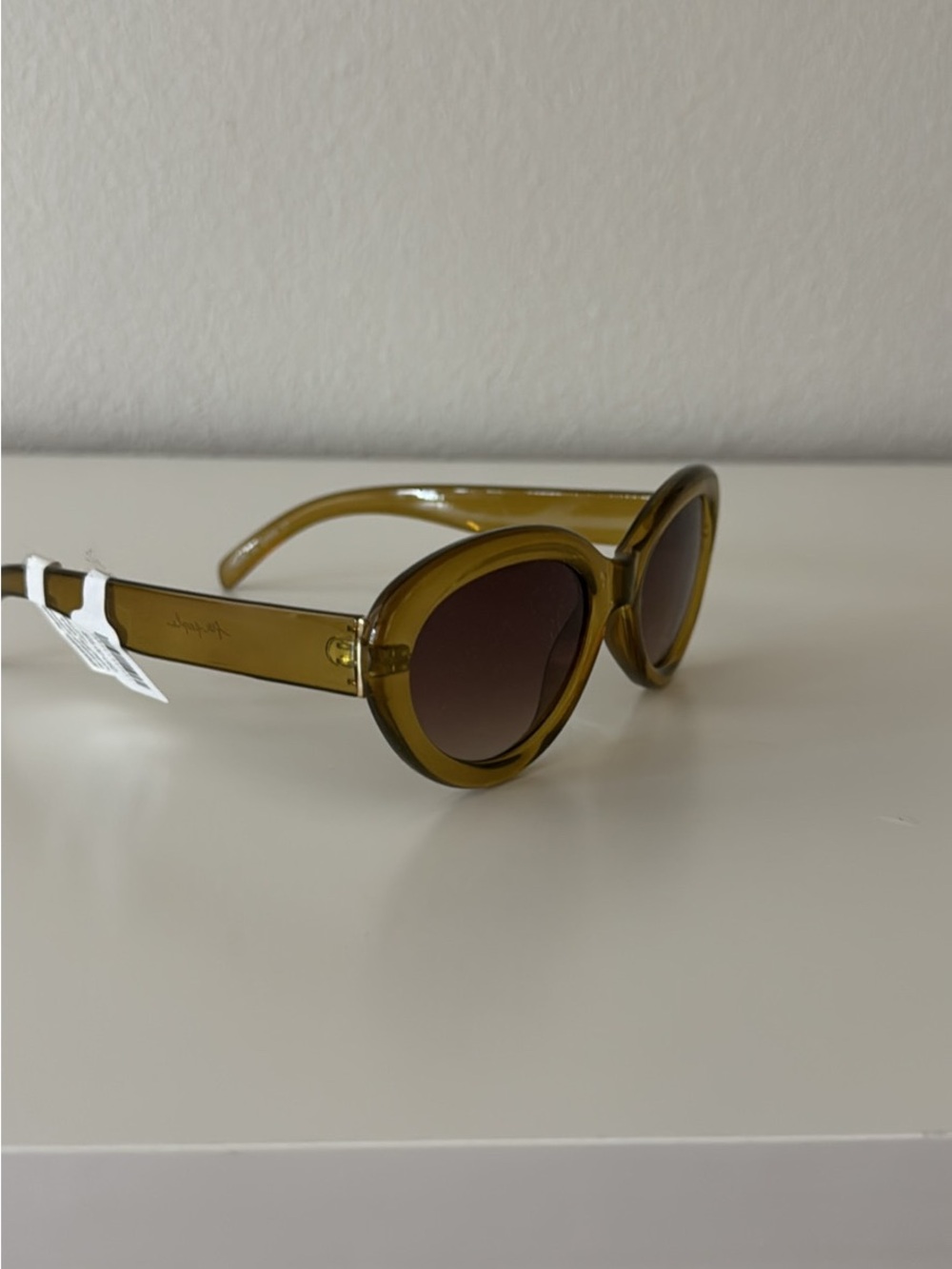 NWT FREE PEOPLE Sunglasses - Picture 3 of 3